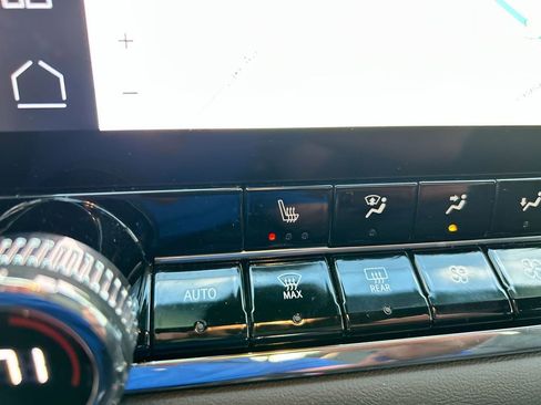 Used 2023 GMC Canyon Elevation w/ Elevation Premium Package AWD/4WD image 23