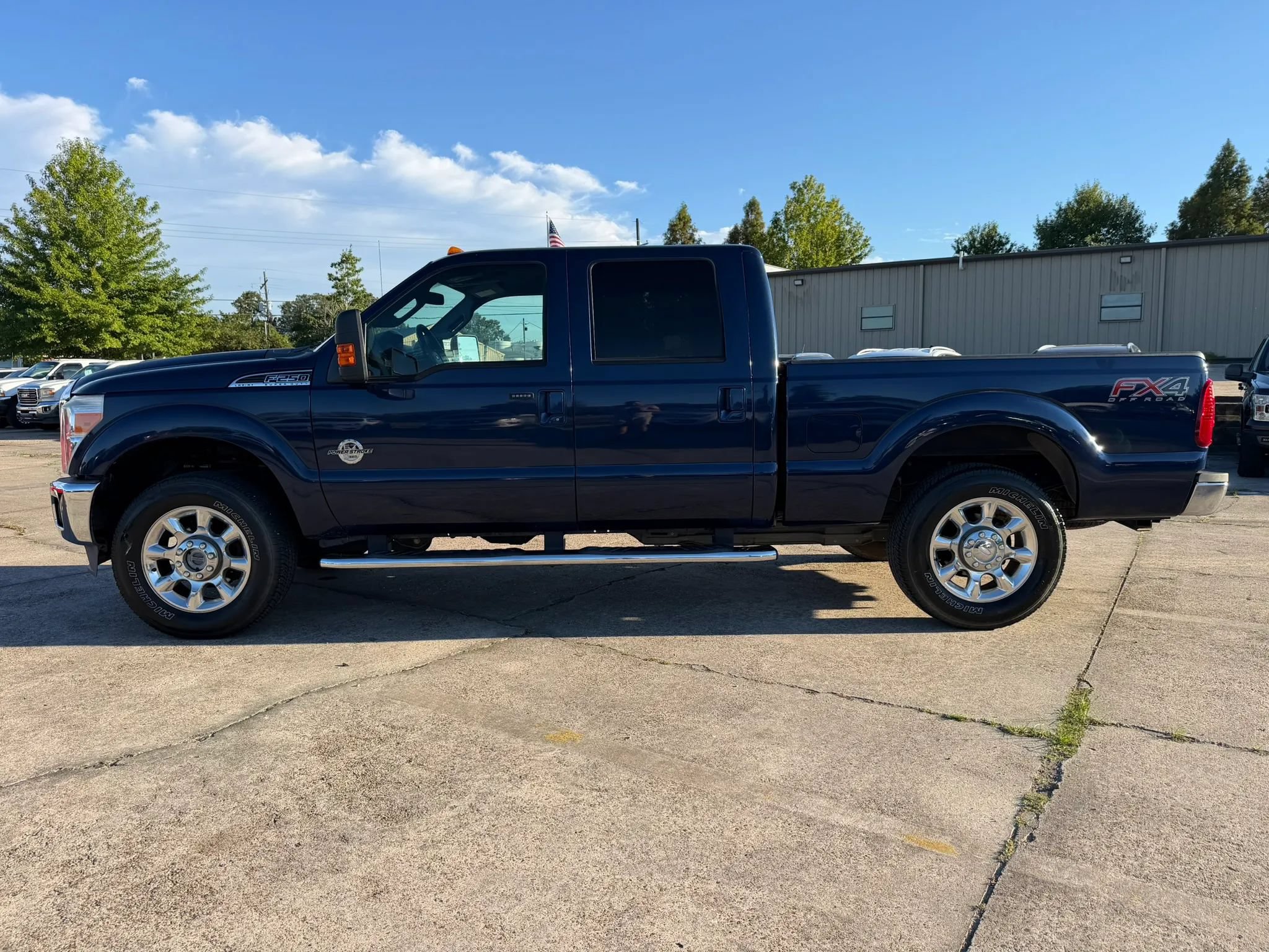 Used 2012 Ford F250 Lariat w/ Lariat Interior Pkg AWD/4WD image 2