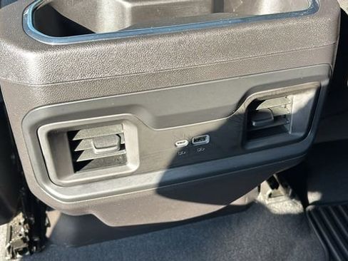 Used 2024 Chevrolet Silverado 1500 LT Trail Boss w/ LT Trail Boss Premium Package image 10