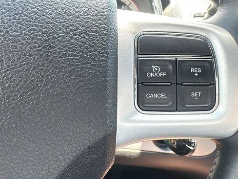 Used 2018 Dodge Grand Caravan GT FWD image 36