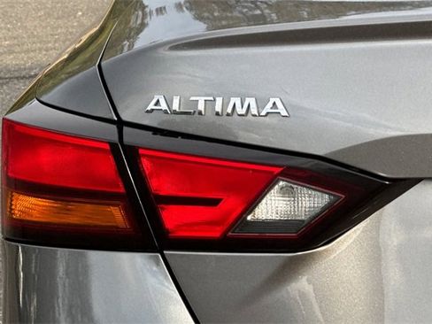 Used 2022 Nissan Altima 2.5 SR image 46