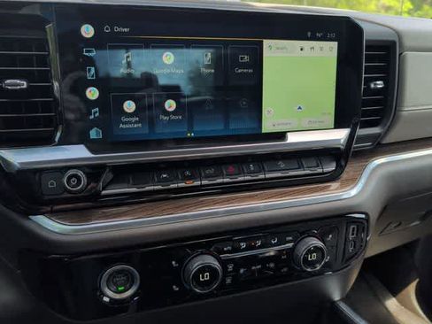 Used 2022 Chevrolet Silverado 1500 RST image 25