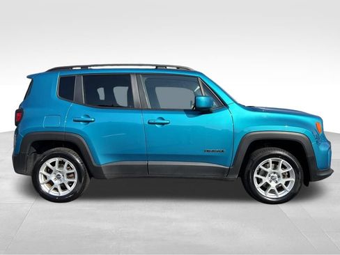 Used 2020 Jeep Renegade Latitude w/ Cold Weather Group AWD/4WD image 6