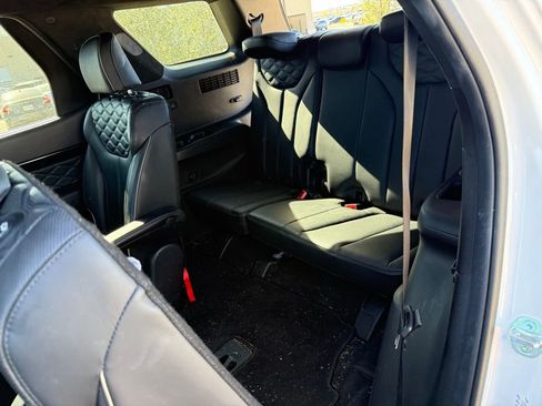 Used 2021 Hyundai Palisade Calligraphy image 23