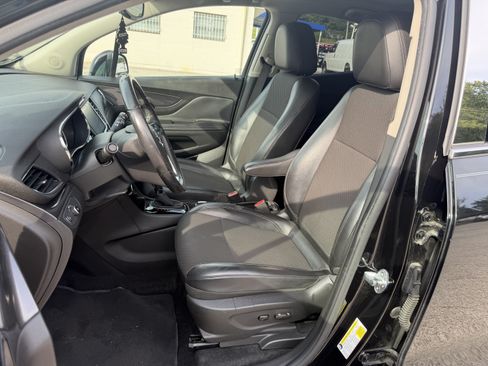 Used 2019 Buick Encore Preferred w/ Safety Package FWD image 13