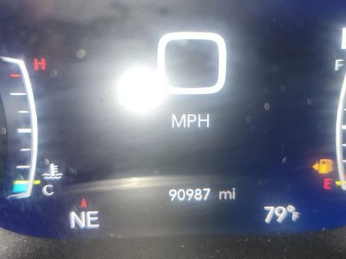 Used 2019 Chrysler Pacifica Touring-L Plus w/ Advanced Safetytec Group image 32