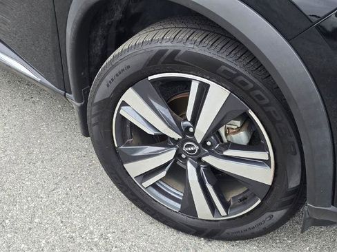 Certified 2022 Nissan Rogue SL w/ SL Premium Package image 26