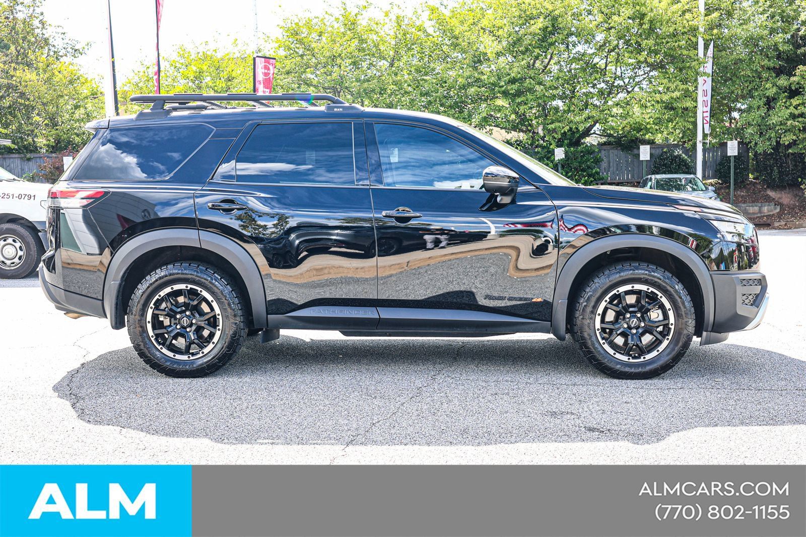 Used 2025 Nissan Pathfinder Rock Creek AWD/4WD image 10