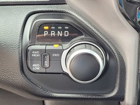 Used 2024 RAM 2500 Big Horn w/ Night Edition AWD/4WD image 19