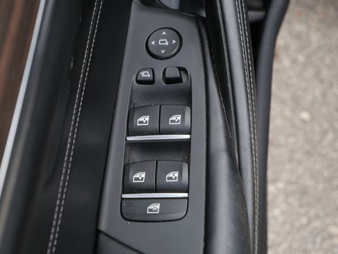 Used 2018 BMW M550i xDrive AWD/4WD image 20