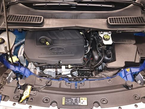 Used 2017 Ford Escape SE w/ Equipment Group 201A AWD/4WD image 34