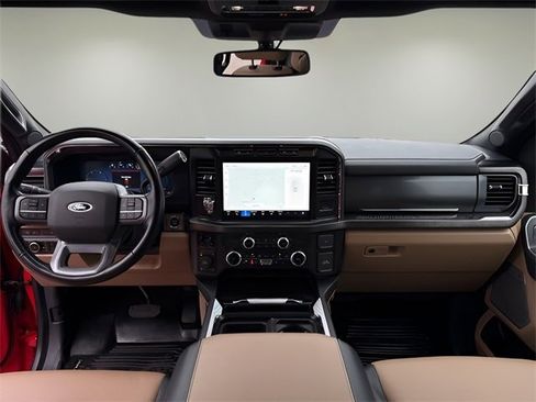 Used 2023 Ford F250 Lariat w/ Chrome Package image 12