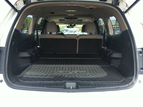 Used 2017 Honda Pilot Touring image 31