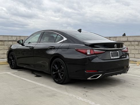 Certified 2024 Lexus ES 350 F Sport w/ Accessory Package (Z2) image 10