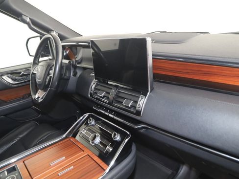 Used 2024 Lincoln Navigator Reserve AWD/4WD image 44