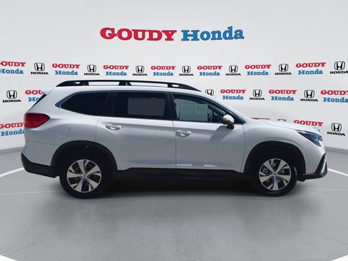 Used 2023 Subaru Ascent Premium w/ Convenience Package AWD/4WD image 9