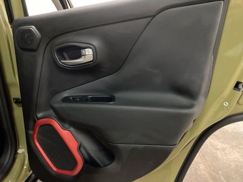 Used 2015 Jeep Renegade Trailhawk w/ Premium Leather Group image 72