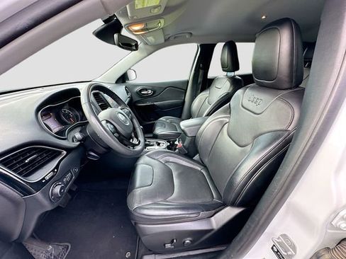 Used 2023 Jeep Cherokee Altitude Lux image 20