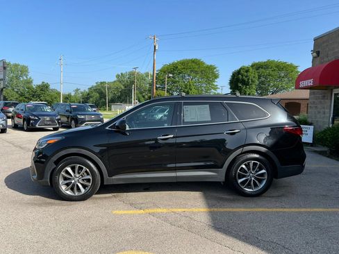Used 2017 Hyundai Santa Fe SE FWD image 8