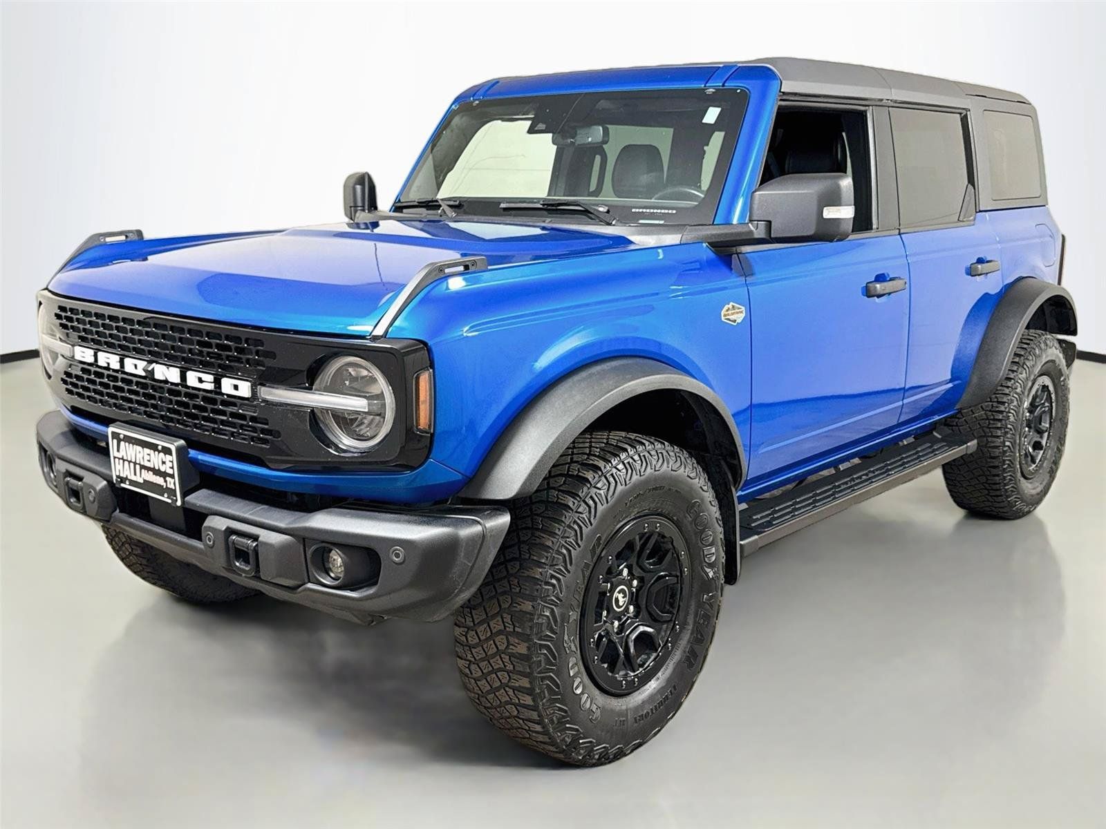 Used 2023 Ford Bronco Wildtrak AWD/4WD image 1