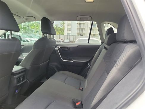 Used 2024 Toyota RAV4 LE image 8