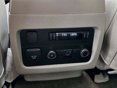 Used 2017 Lincoln Navigator L Select RWD image 27