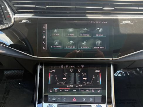 Used 2023 Audi Q8 Premium Plus w/ Premium Plus Package AWD/4WD image 18