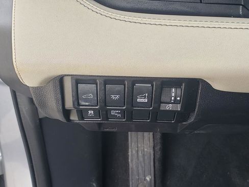 Used 2022 Subaru Ascent Limited w/ Popular Package #4 image 35