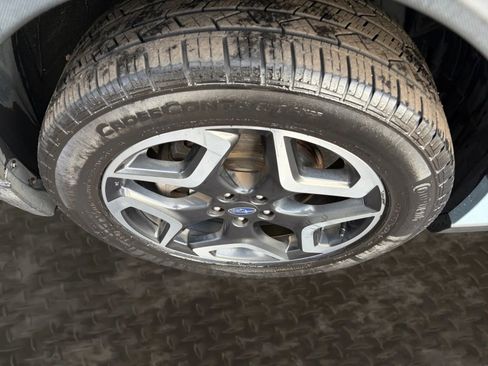 Used 2019 Subaru Crosstrek 2.0i Limited w/ Moonroof Package w/Navigation image 38