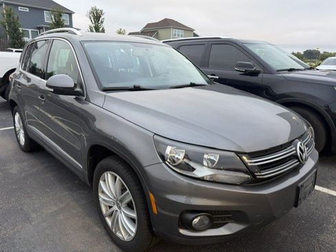 Used 2014 Volkswagen Tiguan SE FWD image 4