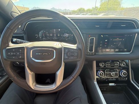 Used 2022 GMC Yukon Denali image 22