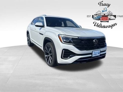 New 2026 Volkswagen Atlas Cross Sport SEL Premium R-Line image 1