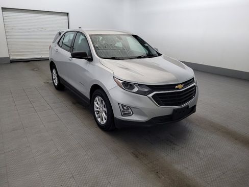 Used 2019 Chevrolet Equinox LS FWD image 13