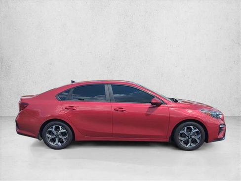 Used 2021 Kia Forte LXS FWD image 4