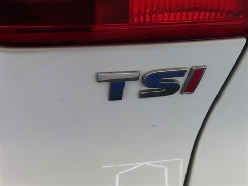 Used 2017 Volkswagen Tiguan S FWD image 14