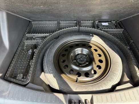 Used 2018 Ford Escape SE w/ SE Sync 3 Package FWD image 14
