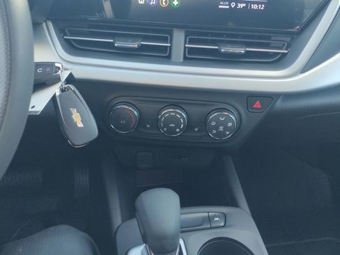 New 2026 Chevrolet Trax LS image 5