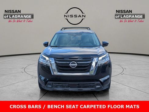 Used 2022 Nissan Pathfinder SV FWD image 2