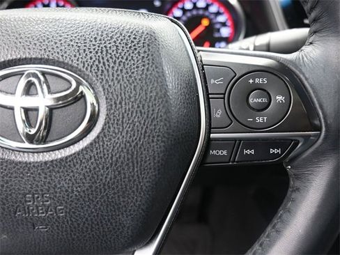 Certified 2018 Toyota Camry XSE image 28