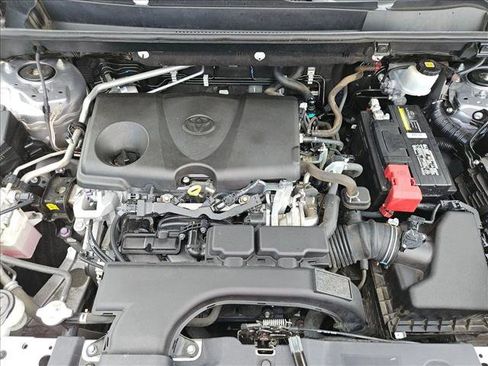 Used 2019 Toyota RAV4 XLE w/ Convenience Package FWD image 29