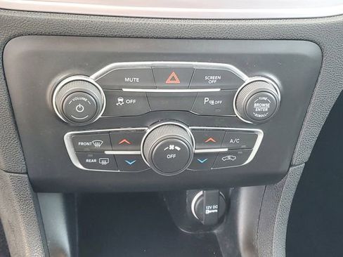 Used 2023 Dodge Charger SXT RWD image 24