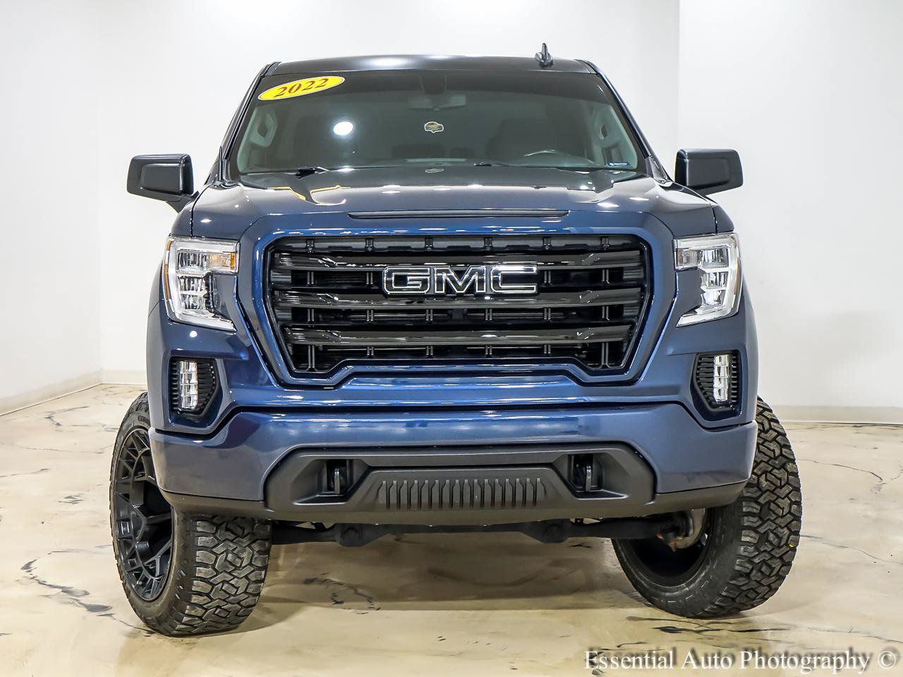 Used 2022 GMC Sierra 1500 Elevation w/ X31 Off-Road Package AWD/4WD image 5