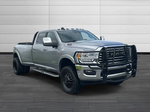 Used 2024 RAM 3500 Limited w/ Safety Group AWD/4WD image 2