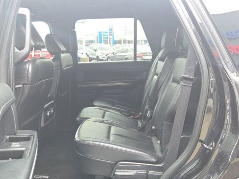 Used 2021 Ford Expedition XLT image 20