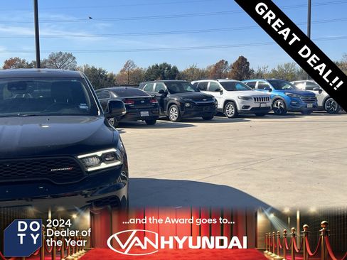 Used 2024 Dodge Durango GT image 3