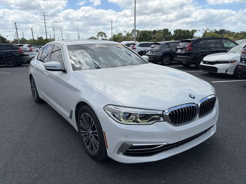 Used 2020 BMW 530i w/ Premium Package image 1