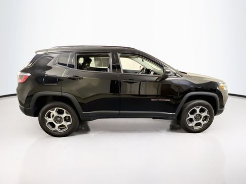 Used 2022 Jeep Compass Trailhawk AWD/4WD image 4