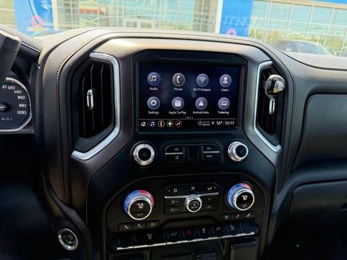 Used 2022 GMC Sierra 3500 AT4 w/ Gooseneck/5TH Wheel Package AWD/4WD image 12