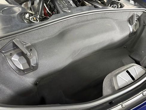 Used 2025 Chevrolet Corvette Stingray Coupe w/ 1LT RWD image 35