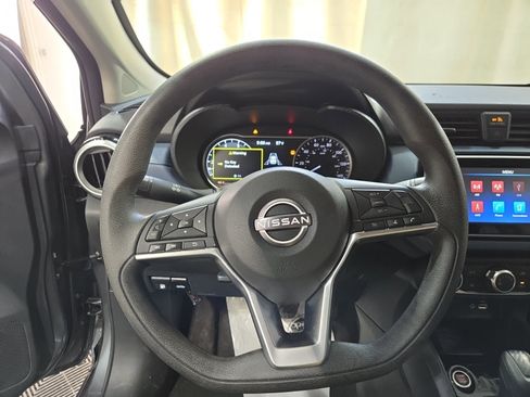 Used 2025 Nissan Versa SV w/ Trunk Package image 13